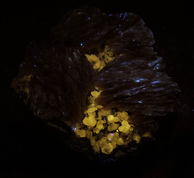 Barite and Cerussite on Galena from Mibladen, Haute Moulouya Basin, Zeida-Aouli-Mibladen belt, Midelt Province, Morocco