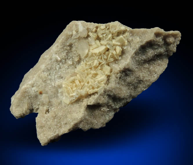 Barite with Calcite from Pugh Quarry, 6 km NNW of Custar, Wood County, Ohio