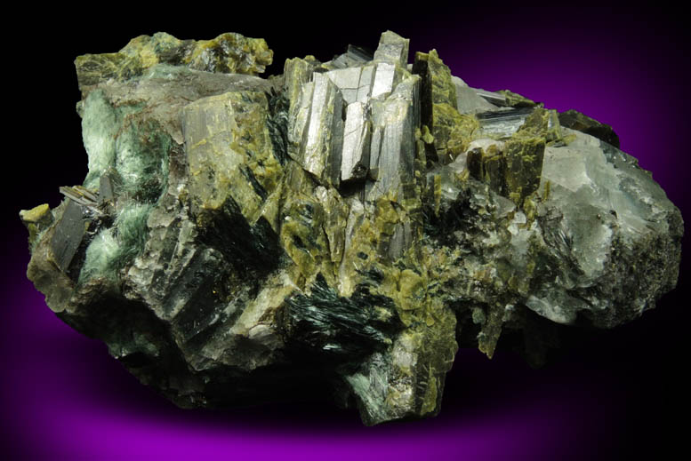 Epidote and Actinolite var. Byssolite in Calcite from Knappenwand, Untersulzbachtal, near Salzburg, Austria