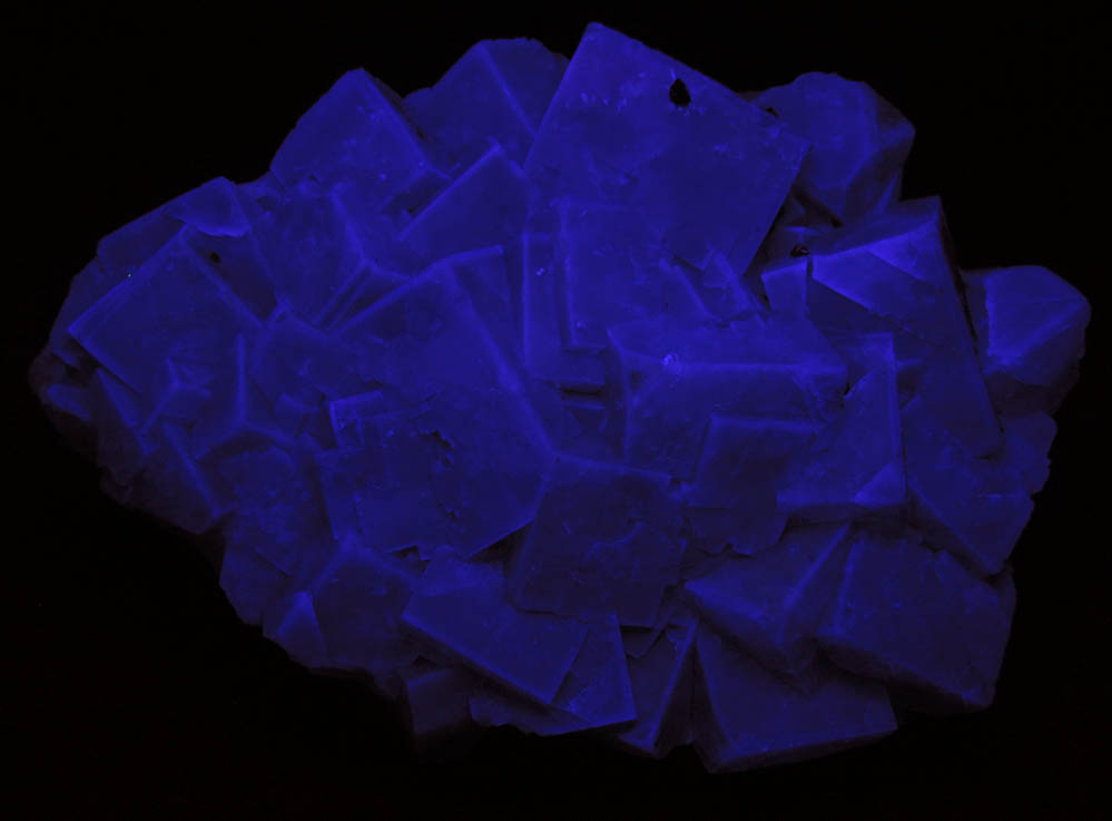 Photo below under shortwave ultraviolet illumination of Fluorite with minor Sphalerite from Weardale District (probably West Pastures Mine), County Durham, England Fluorite with minor Sphalerite from Weardale District (probably West Pastures Mine), County Durham, England