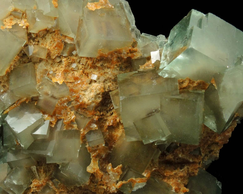 Fluorite with minor Calcite from Huangshaping Mine, Chenzhou, Hunan, China