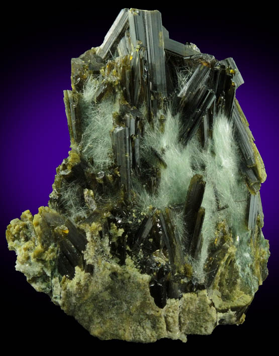 Epidote and Actinolite var. Byssolite in Calcite from Knappenwand, Untersulzbachtal, near Salzburg, Austria