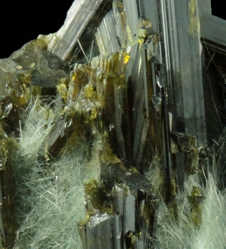 Epidote and Actinolite var. Byssolite in Calcite from Knappenwand, Untersulzbachtal, near Salzburg, Austria