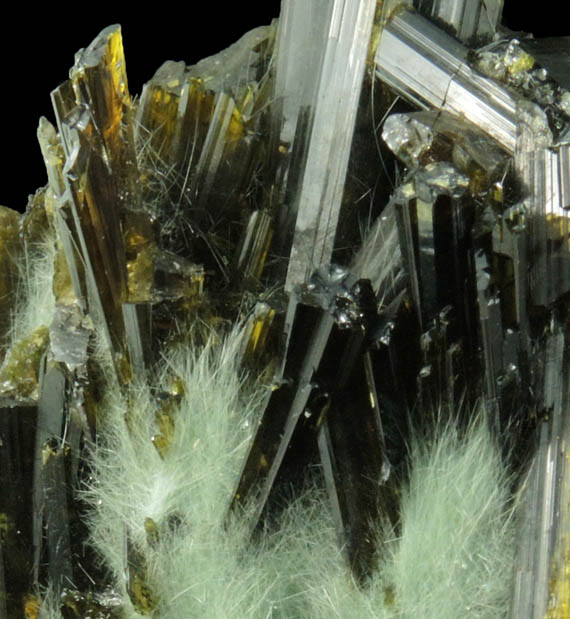 Epidote and Actinolite var. Byssolite in Calcite from Knappenwand, Untersulzbachtal, near Salzburg, Austria