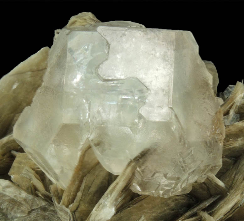 Fluorite (interpenetrant-twinned crystals) on Muscovite from Chumar Bakhor, Nagar, Hunza Valley, Gilgit-Baltistan, Pakistan