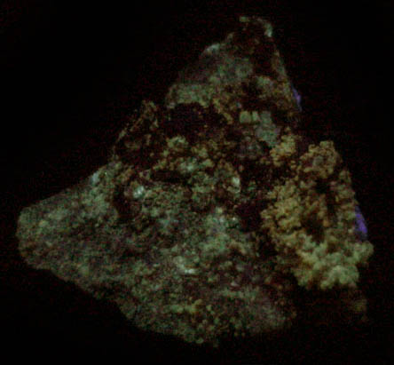 Photo below under shortwave ultraviolet illumination of Willemite and Mimetite from Chah Milleh Mine, Anarak District, Esfahan Province, Iran Willemite and Mimetite from Chah Milleh Mine, Anarak District, Esfahan Province, Iran