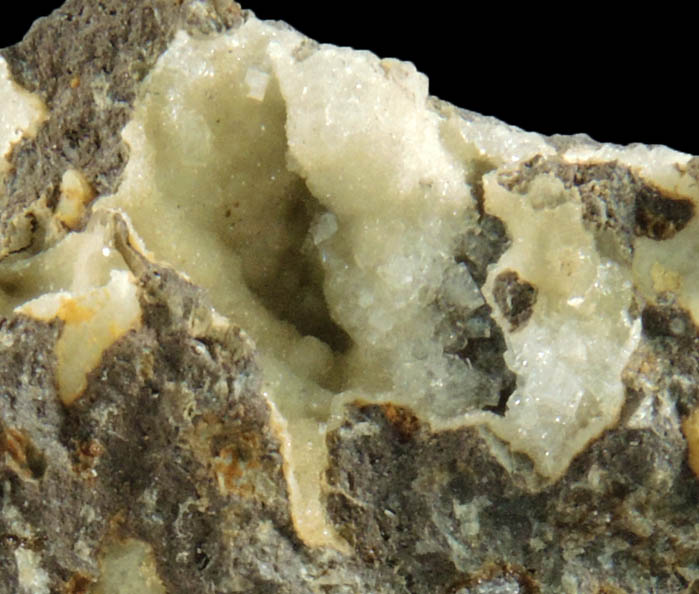 Heulandite, Stilbite, Apophyllite from Jaquish Road Cut, near Goble, Columbia County, Oregon