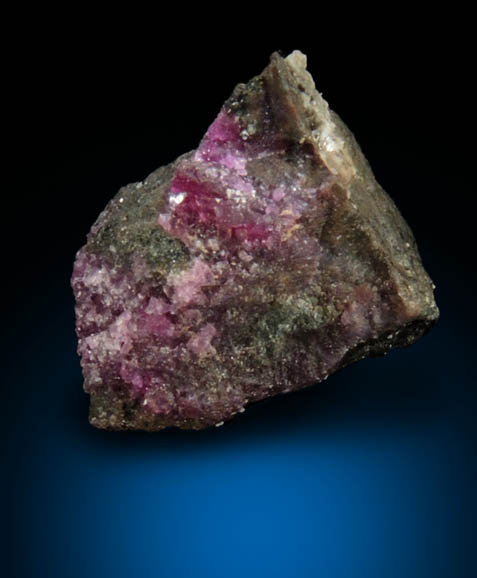 Clinochlore var. Kammererite from Kop Krom, East Anatolia, Turkey