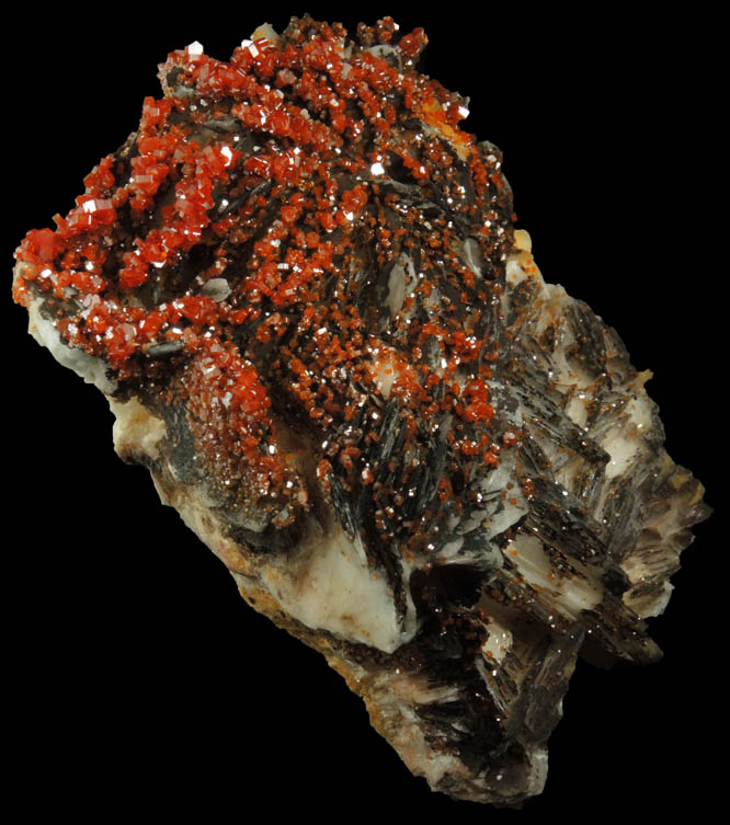 Vanadinite on Barite with manganese-oxides from Mibladen, Haute Moulouya Basin, Zeida-Aouli-Mibladen belt, Midelt Province, Morocco