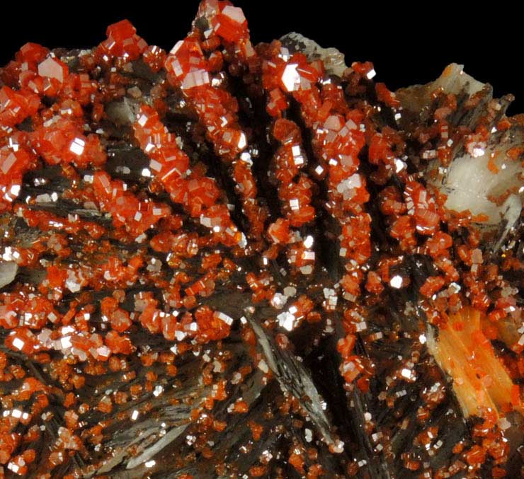 Vanadinite on Barite with manganese-oxides from Mibladen, Haute Moulouya Basin, Zeida-Aouli-Mibladen belt, Midelt Province, Morocco