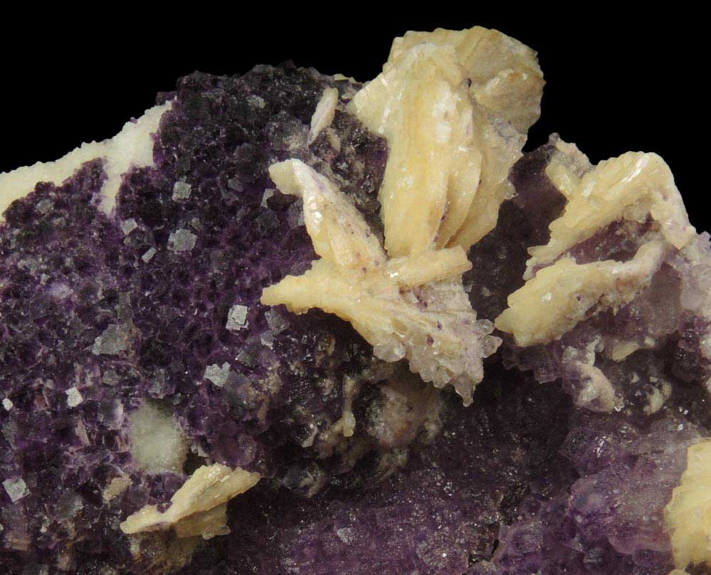 Barite on Fluorite over Quartz from Caravia-Berbes District, Asturias, Spain