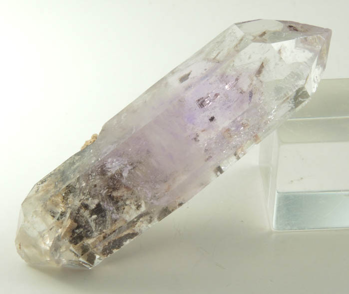 Quartz var. Amethyst Quartz from Tafelkop, Goboboseb Mountains, 27 km west of Brandberg Mountain, Erongo region, Namibia