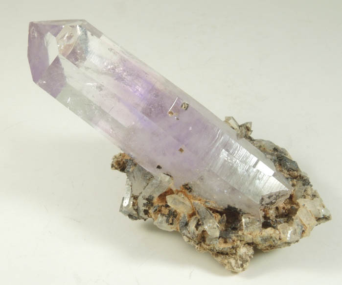 Quartz var. Amethyst Quartz with moveable internal bubble (Enhydro) from Tafelkop, Goboboseb Mountains, 27 km west of Brandberg Mountain, Erongo region, Namibia