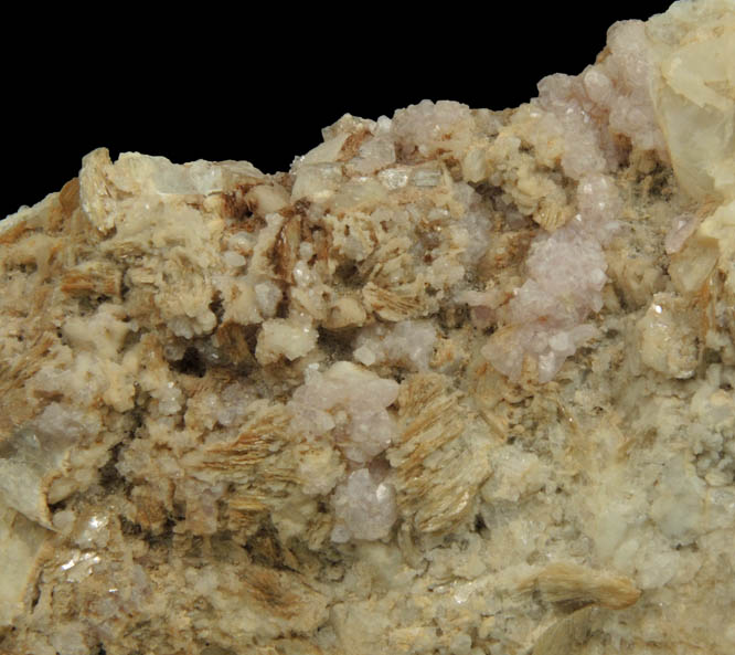 Quartz var. Rose Quartz Crystals on Albite with Muscovite from Rose Quartz Locality, Plumbago Mountain, Newry, Oxford County, Maine