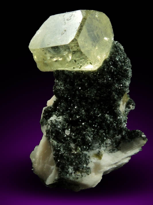 Fluorapatite on Albite with Chlorite coating from Acushnet Quarry, Bristol County, Massachusetts