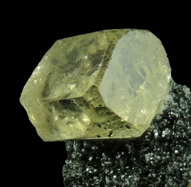 Fluorapatite on Albite with Chlorite coating from Acushnet Quarry, Bristol County, Massachusetts