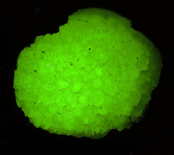 Photo below under longwave ultraviolet illumination of Adamite from Mina Ojuela, Mapimi, Durango, Mexico Adamite from Mina Ojuela, Mapimi, Durango, Mexico