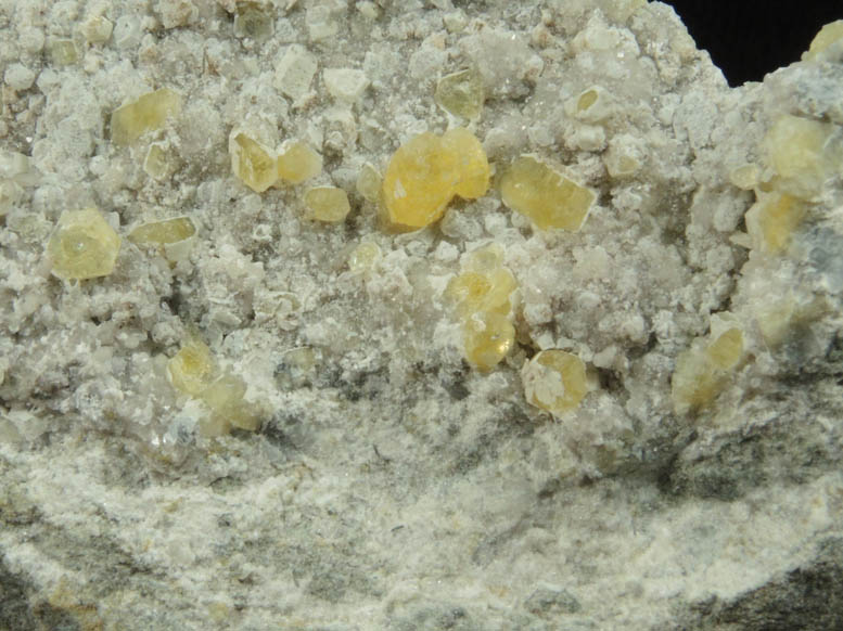 Weloganite from Francon Quarry, Montral, le de Montral, Qubec, Canada (Type Locality for Weloganite)