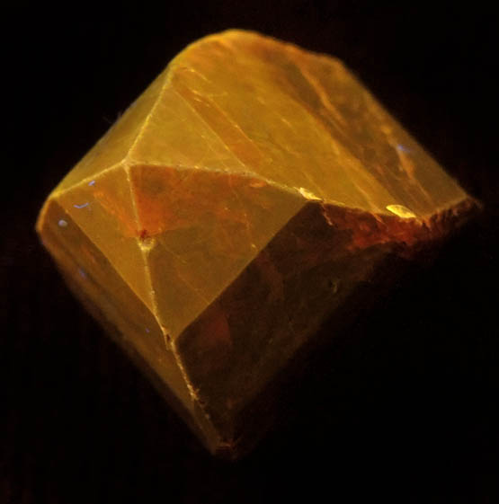 Zircon from Rio do Peixe, Gois, Brazil