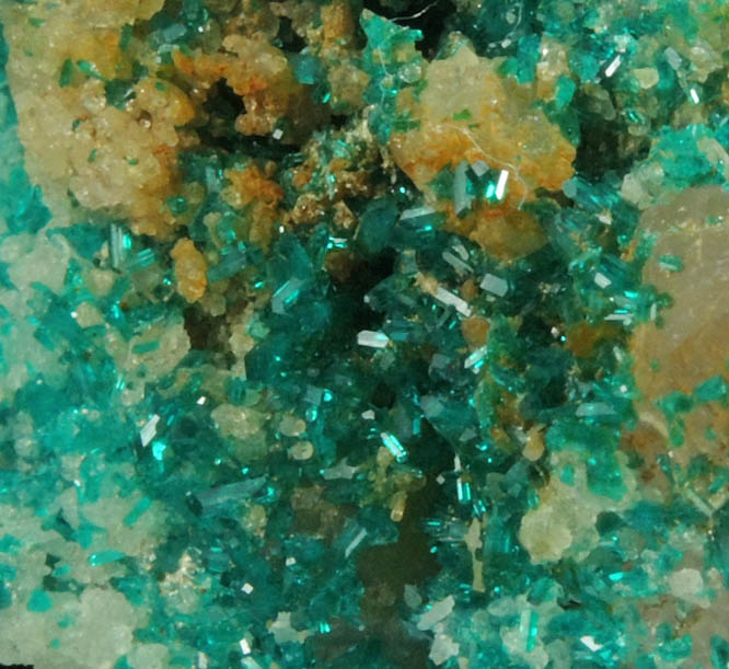 Dioptase and Fluorite on Quartz from Mammoth-St. Anthony Mine, Tiger, Mammoth District, Pinal County, Arizona