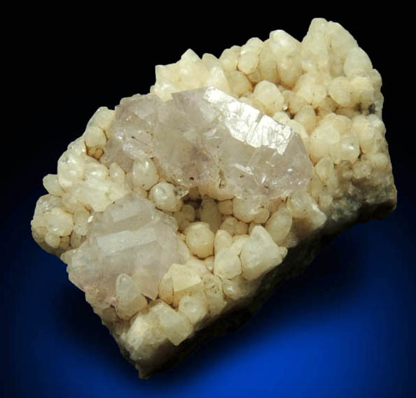 Quartz var. Amethystine Quartz on Calcite from Millington Quarry, Bernards Township, Somerset County, New Jersey