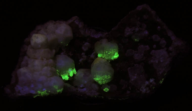 Analcime on Thomsonite from North Table Mountain, Stage 2 Lava Flow, Golden, Jefferson County, Colorado