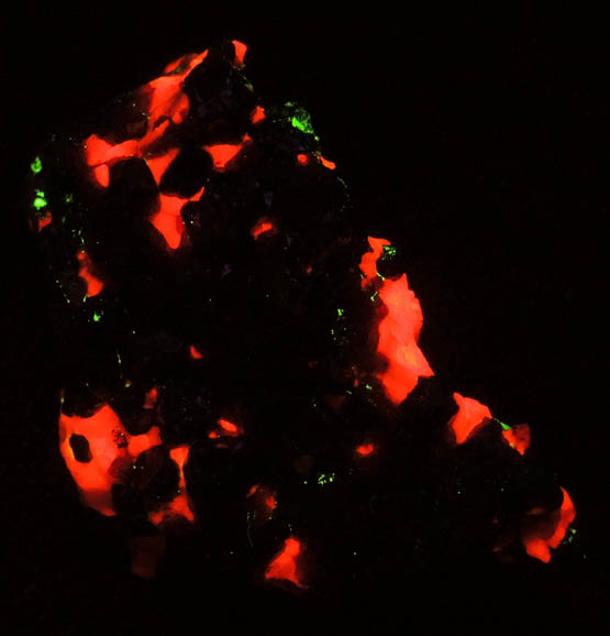 Zincite, Franklinite, Calcite, Willemite from Sterling Mine, Ogdensburg, Sterling Hill, Sussex County, New Jersey (Type Locality for Zincite and Franklinite)