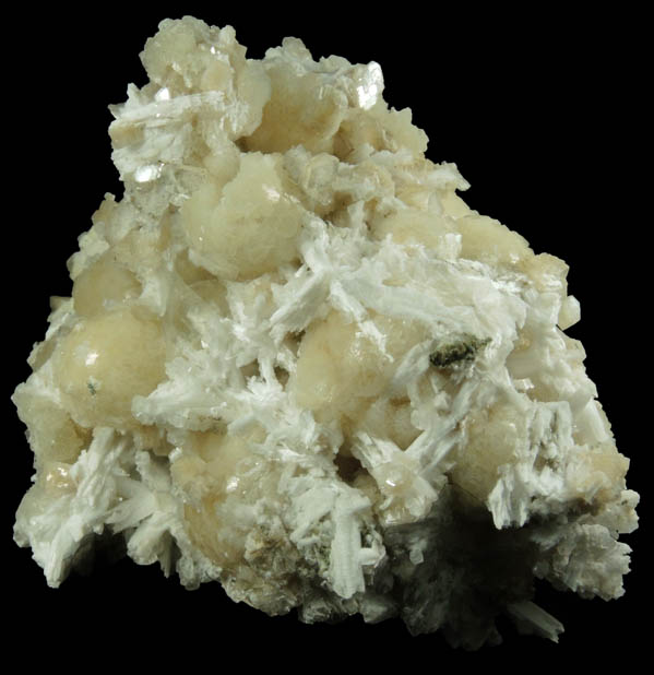 Natrolite, Stilbite and Calcite from Millington Quarry, Bernards Township, Somerset County, New Jersey