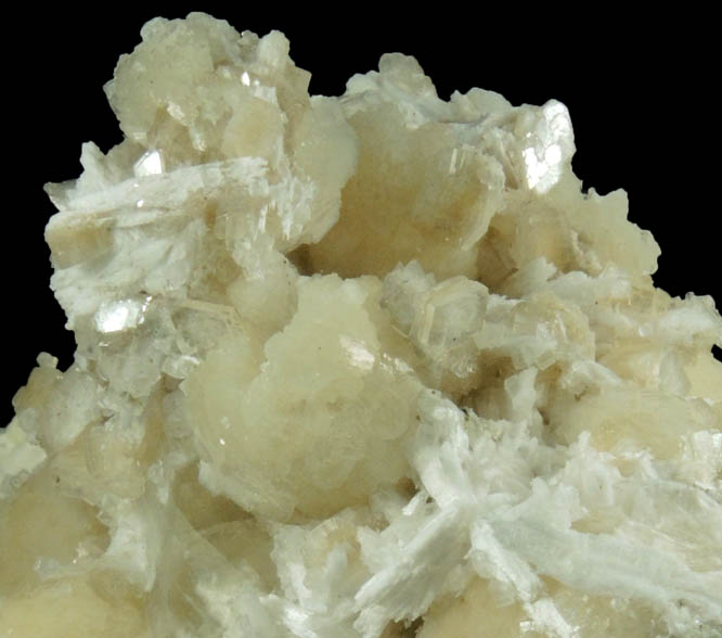 Natrolite, Stilbite and Calcite from Millington Quarry, Bernards Township, Somerset County, New Jersey