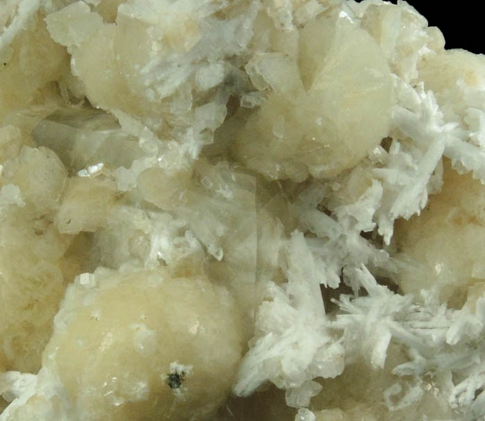 Natrolite, Stilbite and Calcite from Millington Quarry, Bernards Township, Somerset County, New Jersey