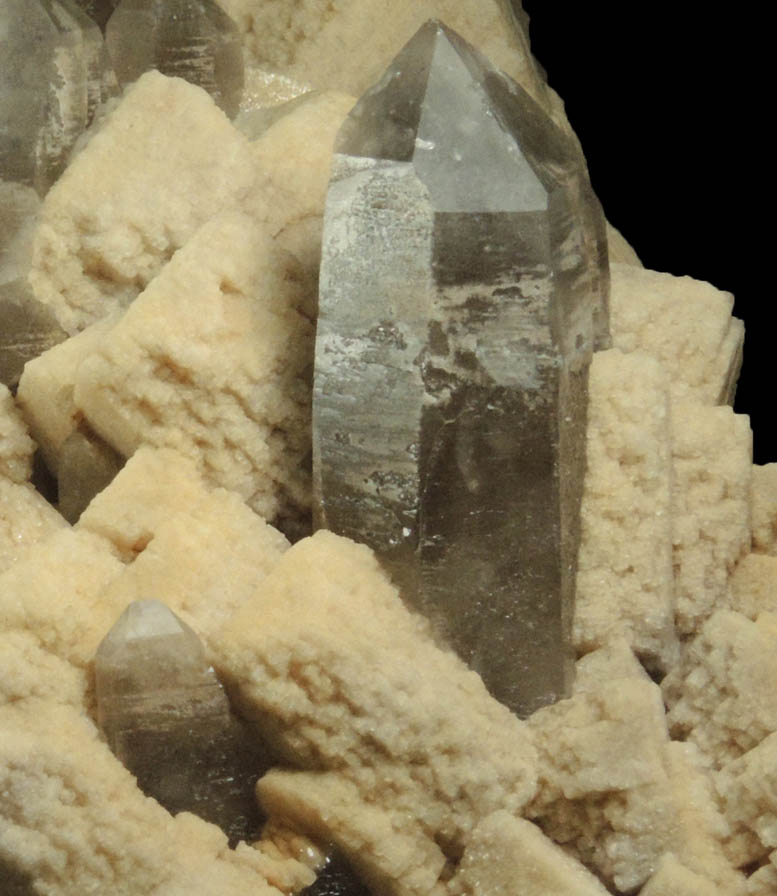 Microcline, Albite and Smoky Quartz from Sentinel Rock, west of Bear Creek Canyon, 5.5 km S of Manitou Springs, El Paso County, Colorado