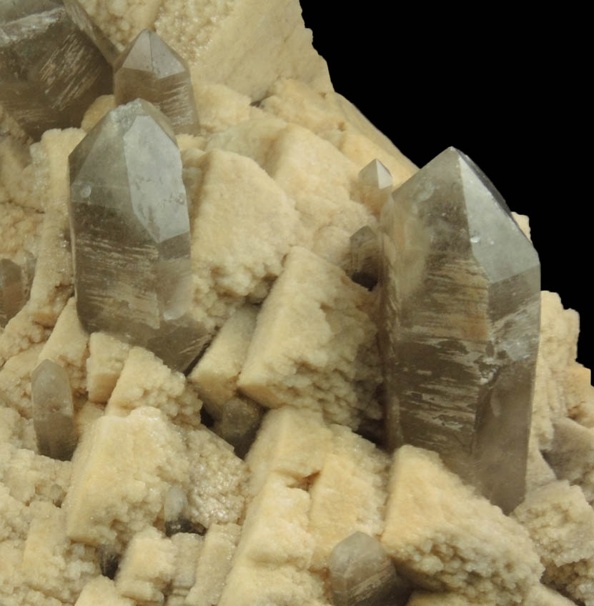 Microcline, Albite and Smoky Quartz from Sentinel Rock, west of Bear Creek Canyon, 5.5 km S of Manitou Springs, El Paso County, Colorado