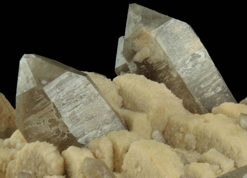 Microcline, Albite and Smoky Quartz from Sentinel Rock, west of Bear Creek Canyon, 5.5 km S of Manitou Springs, El Paso County, Colorado