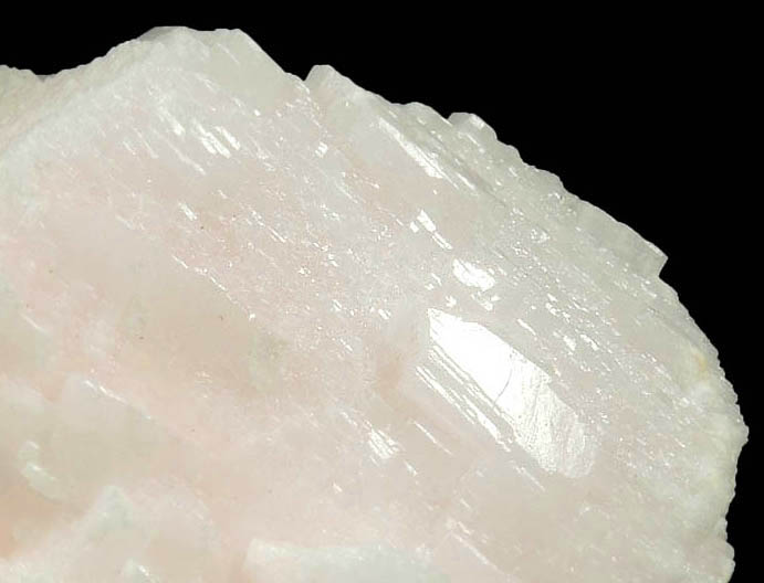 Calcite var. Manganocalcite from Pachapaqui District, Bolognesi Province, Ancash Department, Peru