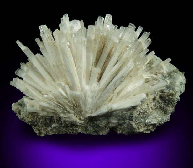 Natrolite from Millington Quarry, Bernards Township, Somerset County, New Jersey