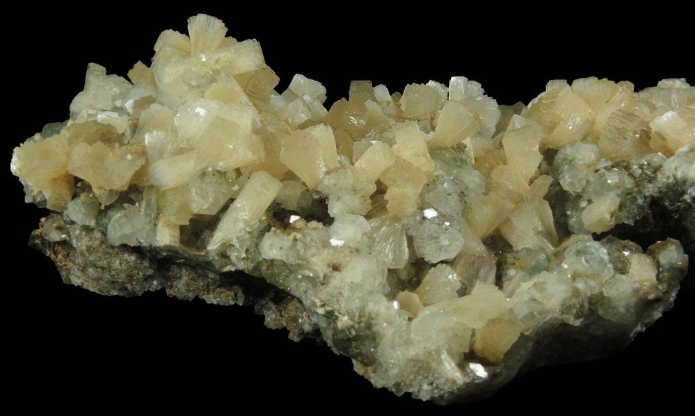 Stilbite with Chlorite-included Apophyllite from Millington Quarry, Bernards Township, Somerset County, New Jersey