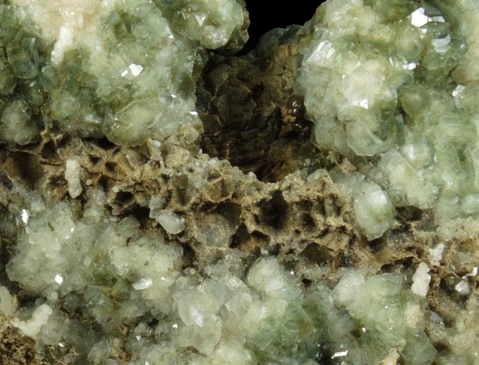 Stilbite with Chlorite-included Apophyllite from Millington Quarry, Bernards Township, Somerset County, New Jersey