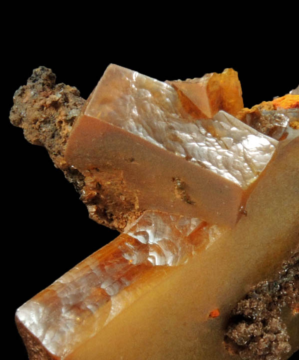 Wulfenite with Vanadinite var. Endlichite from Sierra de Los Lamentos, Chihuahua, Mexico