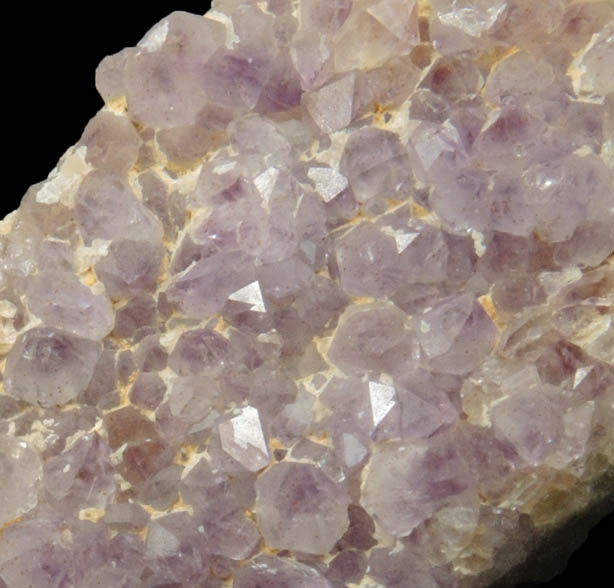 Quartz var. Amethyst on Fluorite from Unaweep Canyon, 23.5 km south of Grand Junction, Mesa County, Colorado