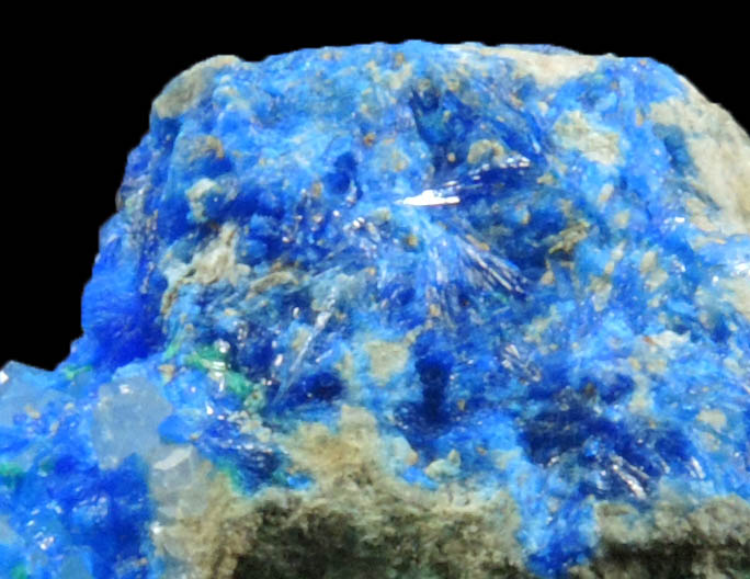 Linarite and Brochantite on Anglesite pseudomorph after Galena from Blanchard Mine, Hansonburg District, 8.5 km south of Bingham, Socorro County, New Mexico