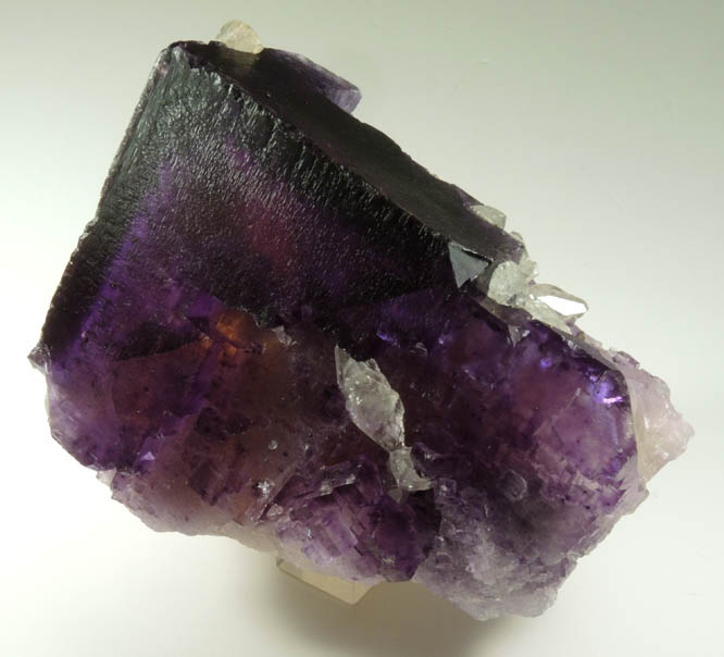 Fluorite with Calcite and Chalcopyrite from Cave-in-Rock District, Hardin County, Illinois