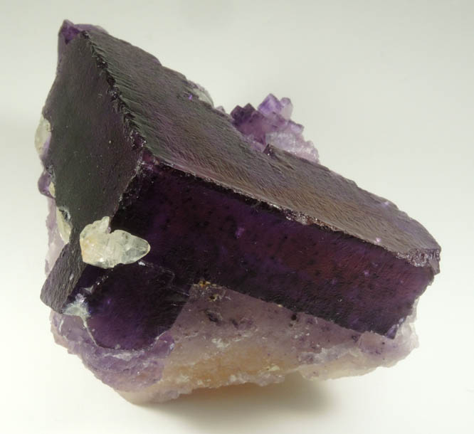 Fluorite with Calcite and Chalcopyrite from Cave-in-Rock District, Hardin County, Illinois