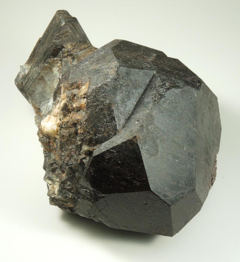 Almandine Garnet with Muscovite from Mount Marie Quarry, 7.5 km southeast of Paris Hill, Oxford County, Maine