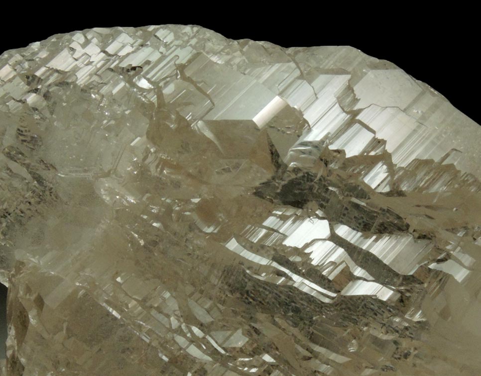 Quartz parallel growth from Hashupi, Shigar Valley, Gilgit-Baltistan, Pakistan