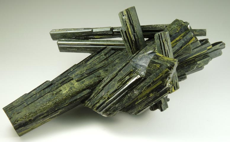 Epidote from Capelinha, 140 km NNW of Governador Valadares, Jequitinhonha Valley, Minas Gerais, Brazil