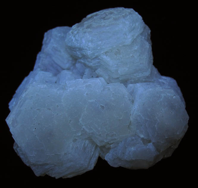 Photo below under shortwave ultraviolet illumination of Witherite from Cave-in-Rock District, Hardin County, Illinois Witherite from Cave-in-Rock District, Hardin County, Illinois