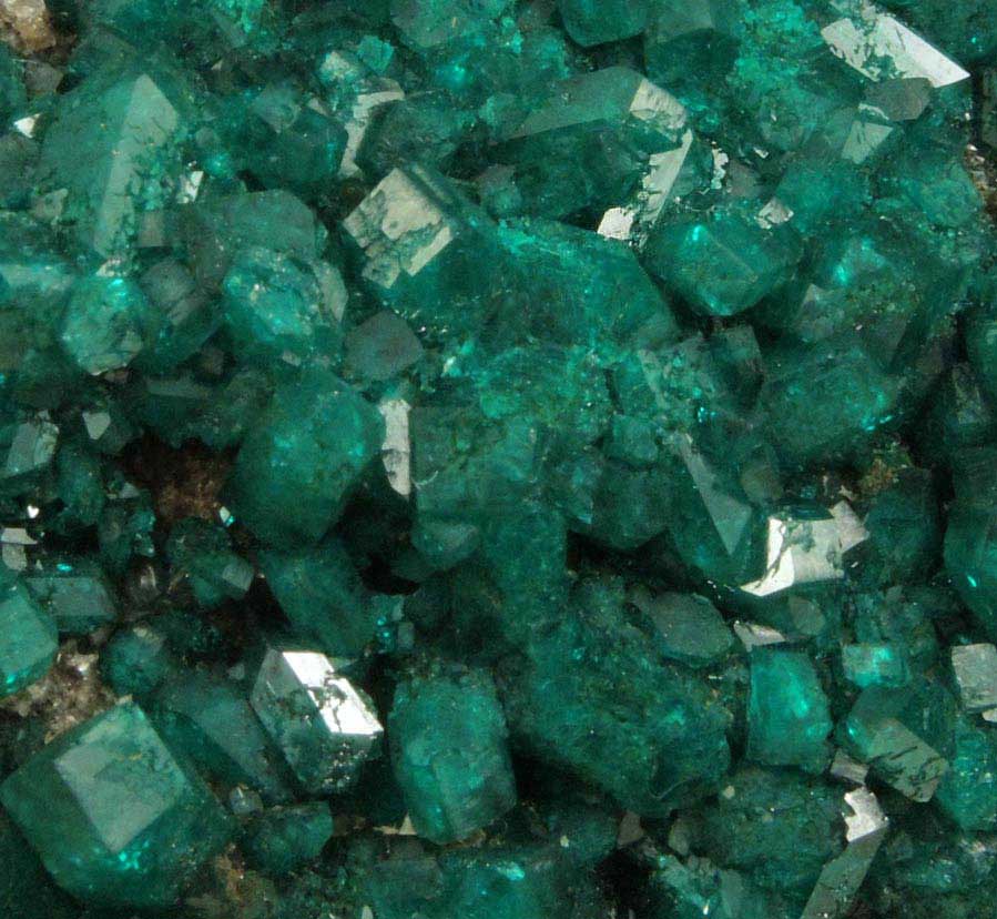 Dioptase on Calcite from Altyn-Tyube, 66 km east of Karagandy, Karaganda Oblast', Kazakhstan (Type Locality for Dioptase)