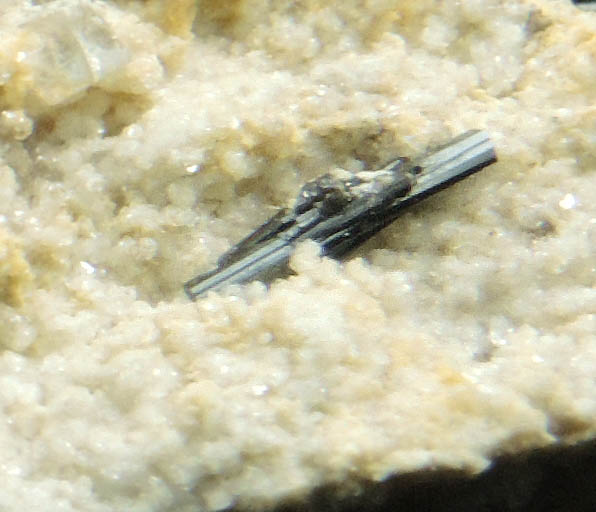 Bixbyite and Pseudobrookite from Thomas Range, Juab County, Utah (Type Locality for Bixbyite)