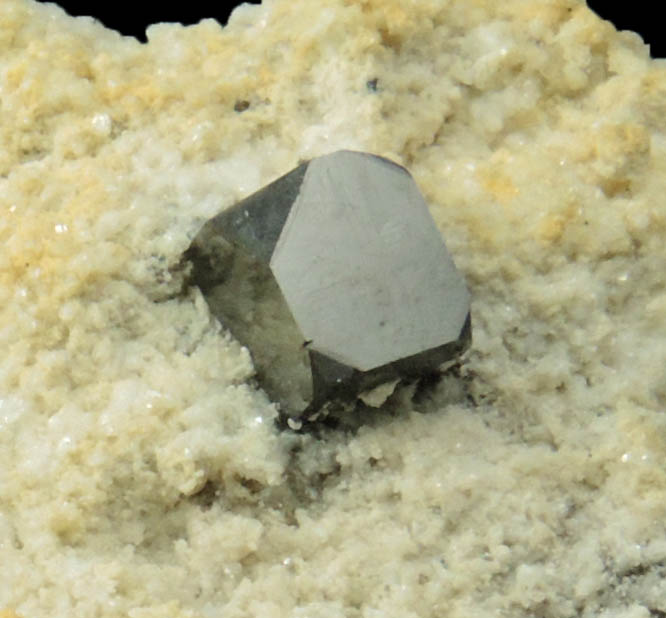 Bixbyite and Pseudobrookite from Thomas Range, Juab County, Utah (Type Locality for Bixbyite)