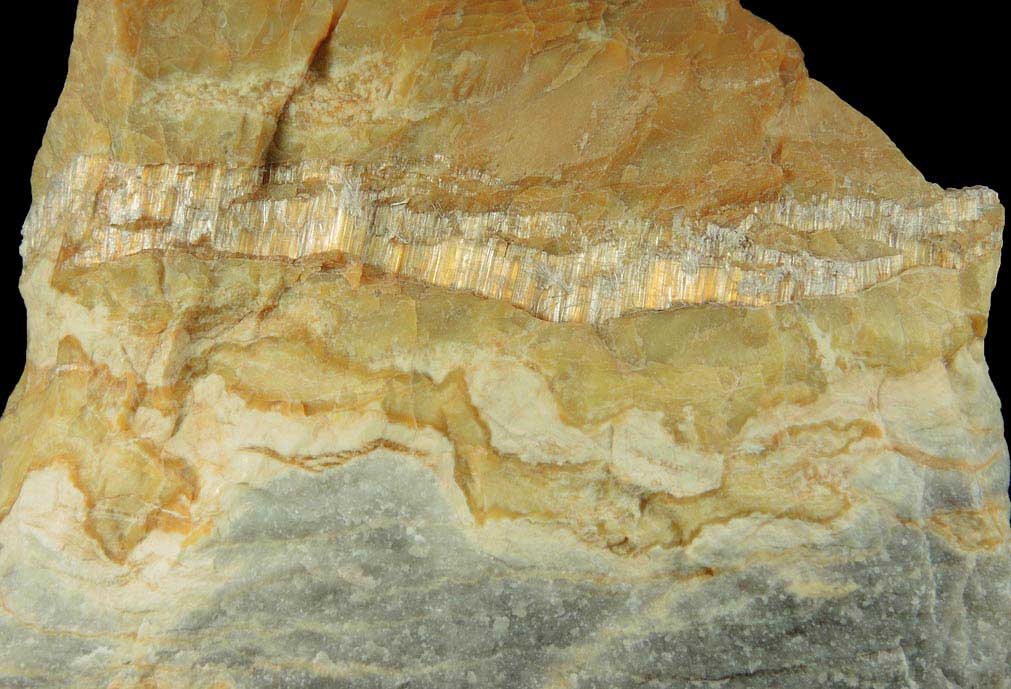 Clinochrysotile in Serpentine from Thetford Mines, Qubec, Canada